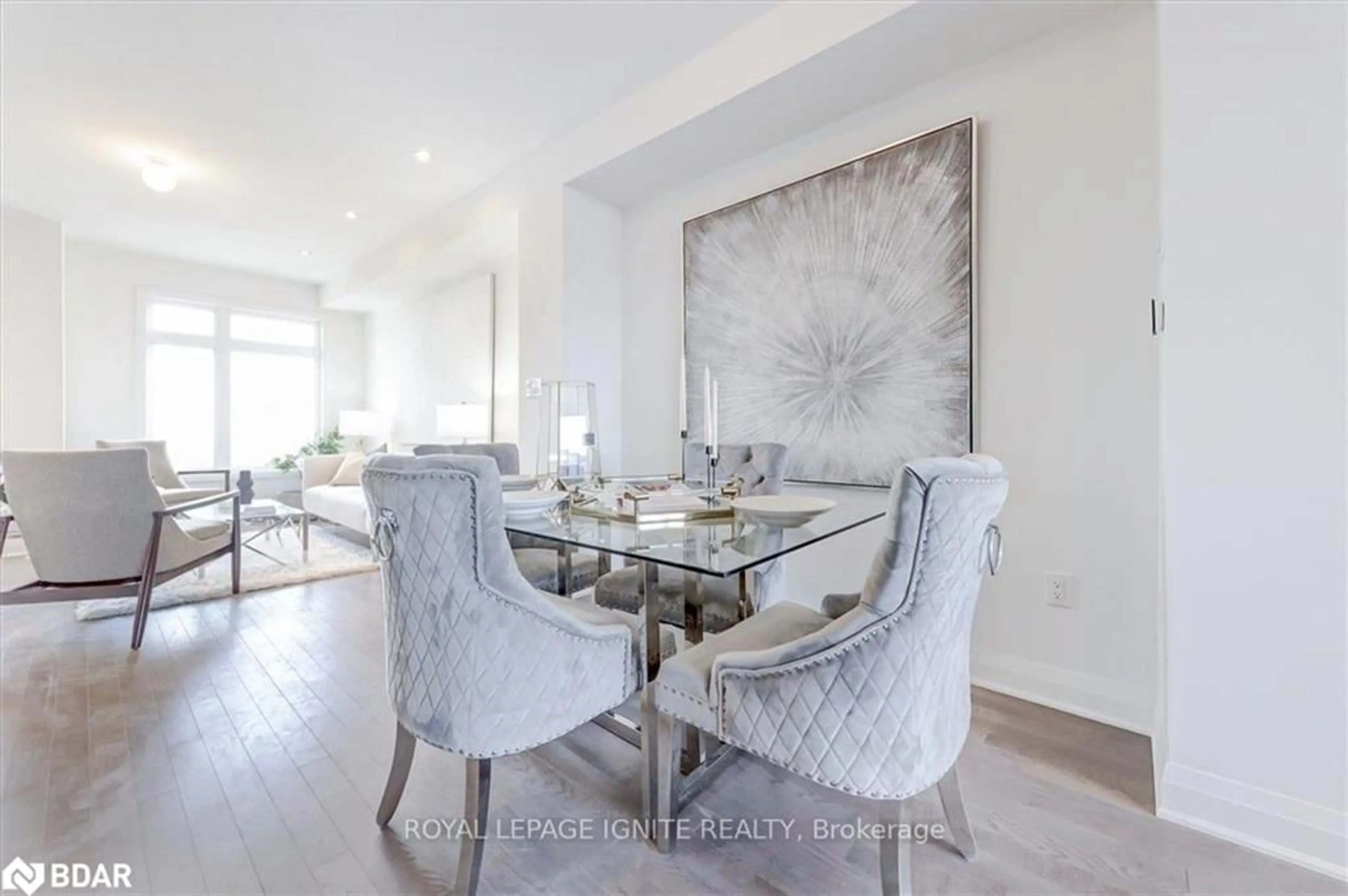 Dining room, wood floors for 833 Port Darlington Rd, Bowmanville Ontario L1C 7G4