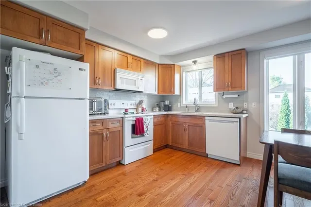 Additional property image - 25 Viking Dr Unit 6