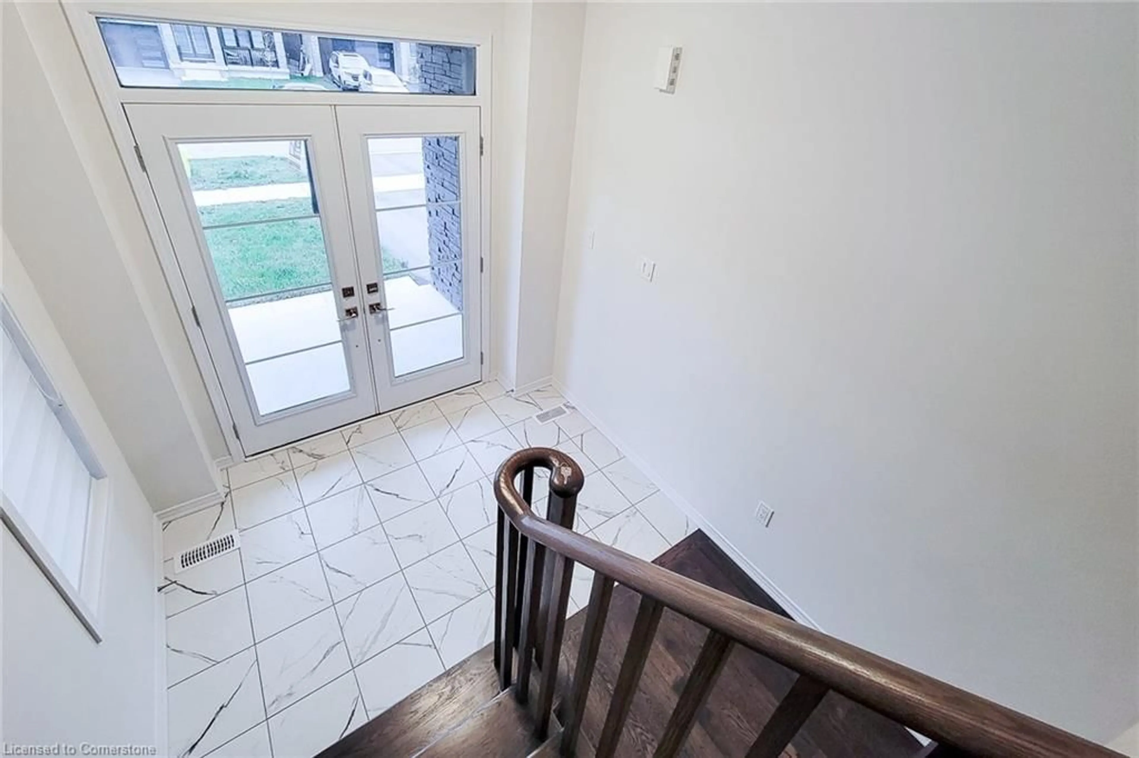 Indoor entryway, wood floors for 177 Athens St, Hagersville Ontario N0A 1H0