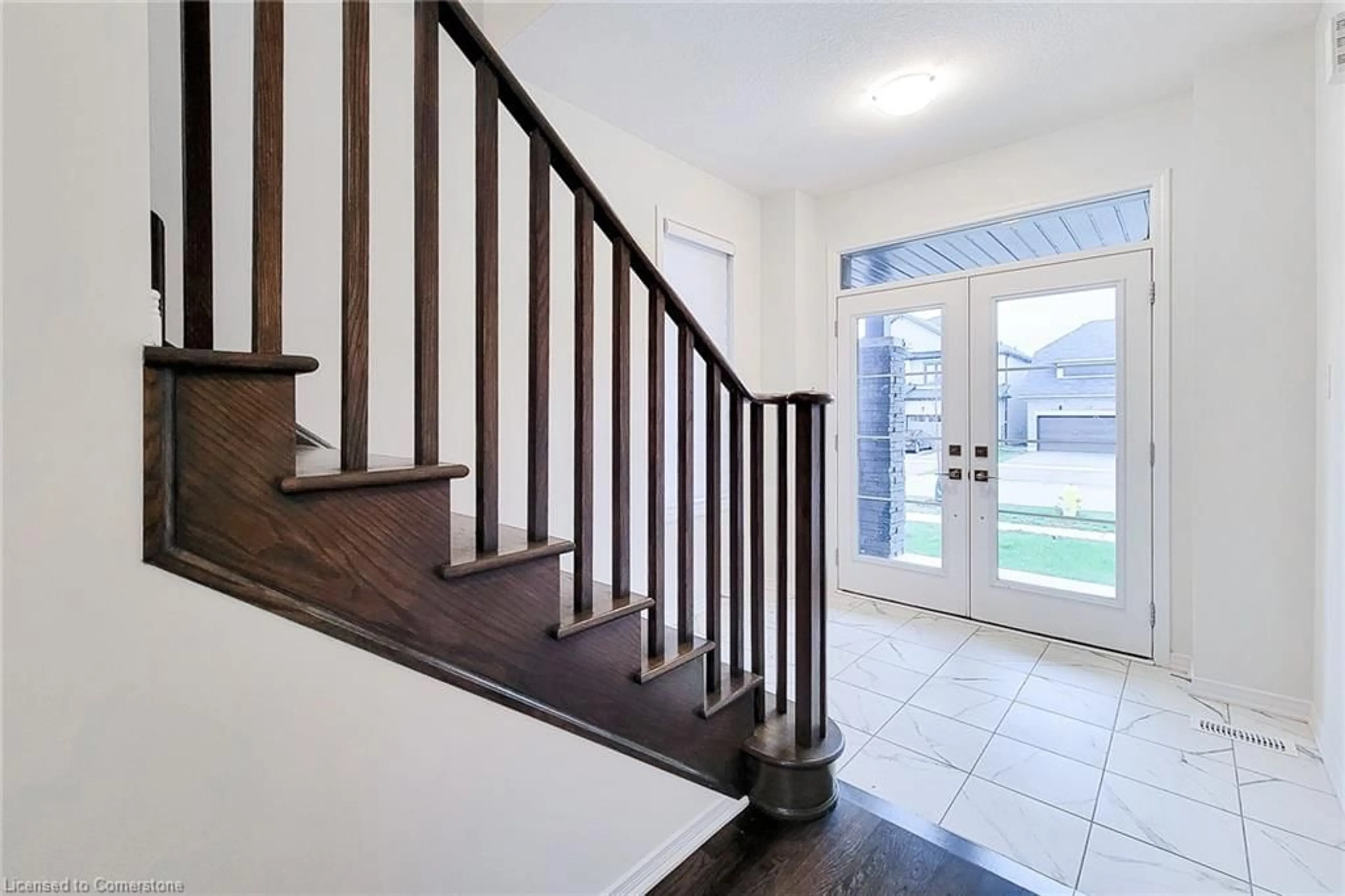 Indoor entryway, wood floors for 177 Athens St, Hagersville Ontario N0A 1H0