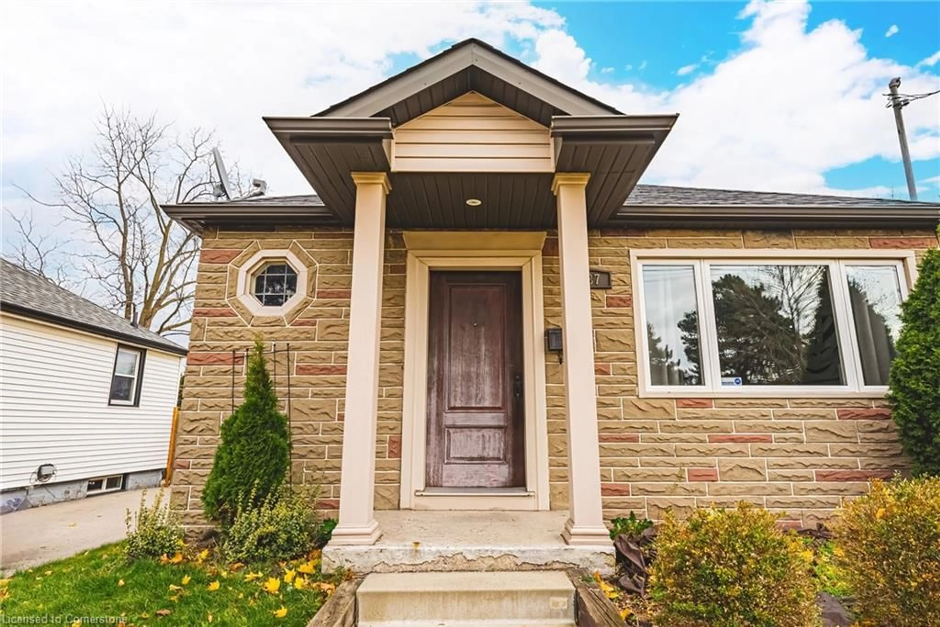 Home with brick exterior material for 187 Summerhill Ave, Hamilton Ontario L8K 3N5