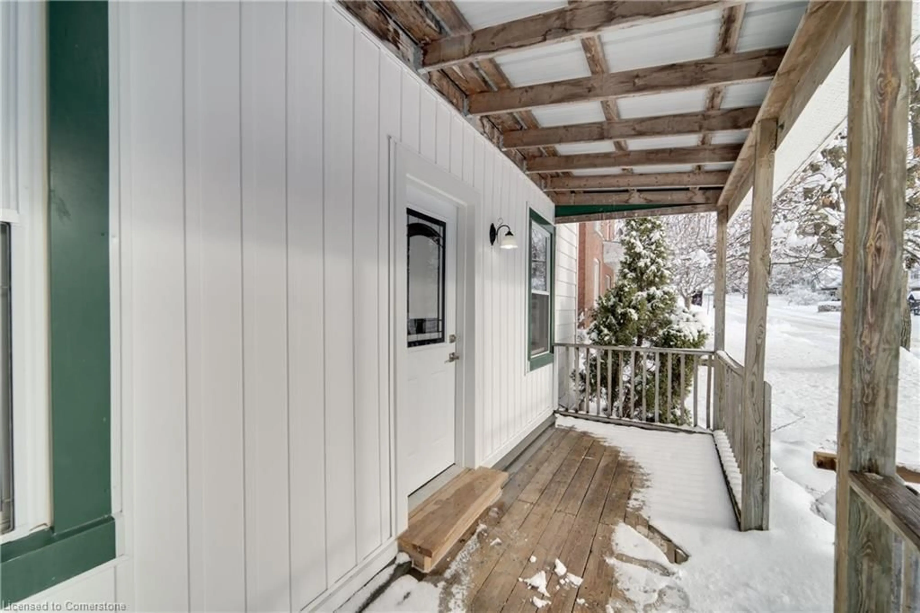 Indoor entryway, wood floors for 101 John St, Wingham Ontario N0G 2W0