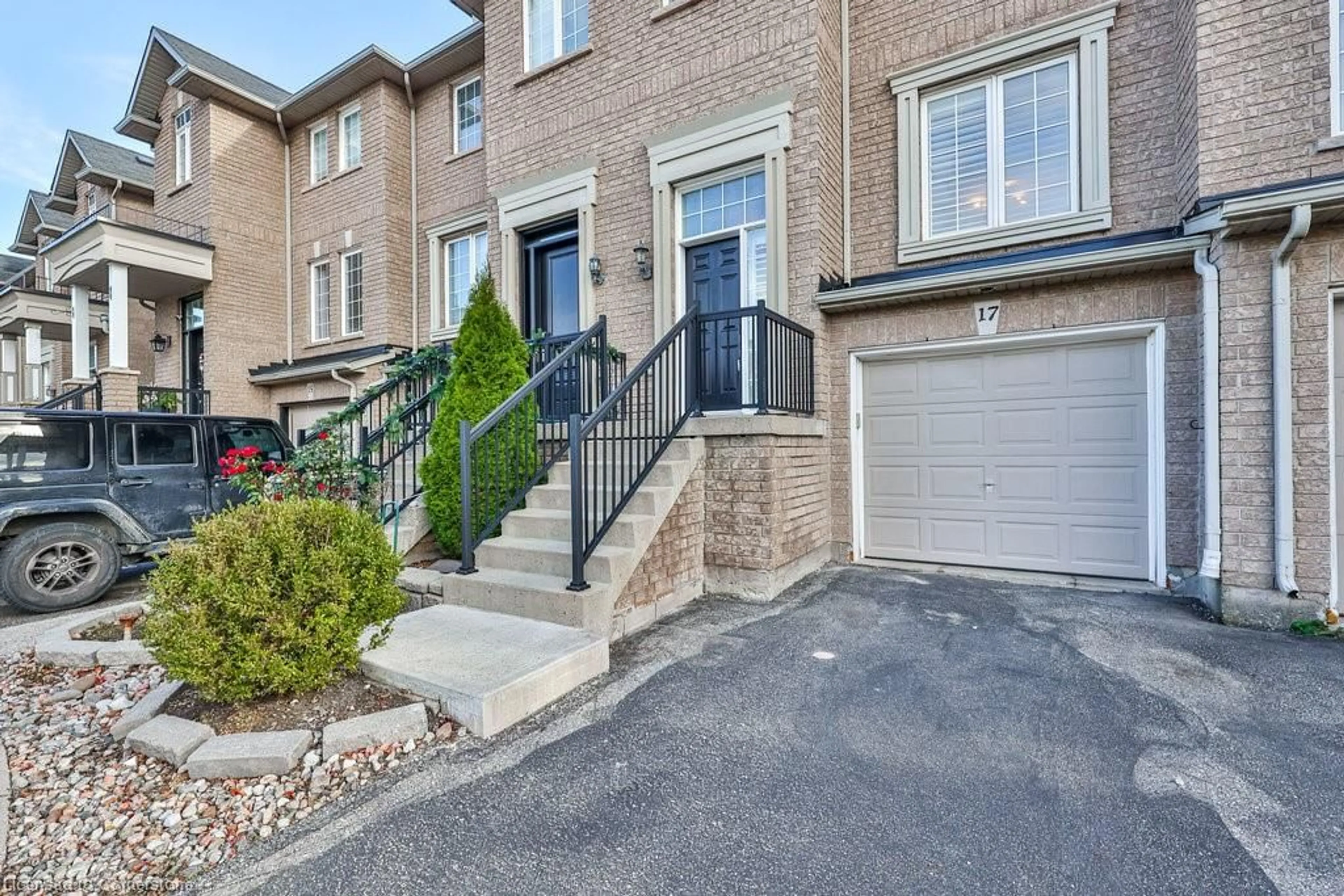 A pic from exterior of the house or condo, cottage for 2280 Baronwood Dr #17, Oakville Ontario L6M 5J8