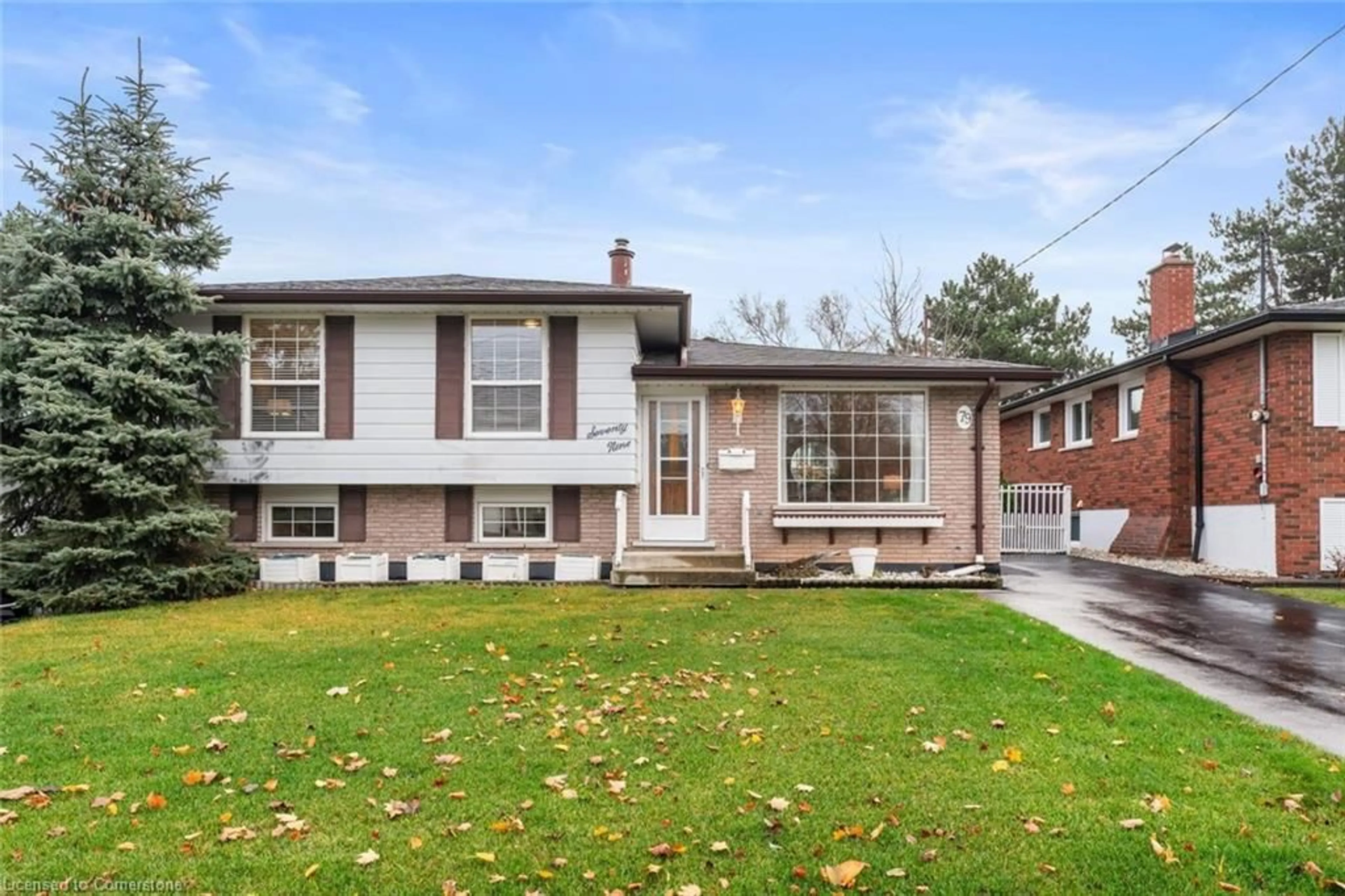 Frontside or backside of a home, cottage for 79 Glen Castle Dr, Hamilton Ontario L8K 5Z6