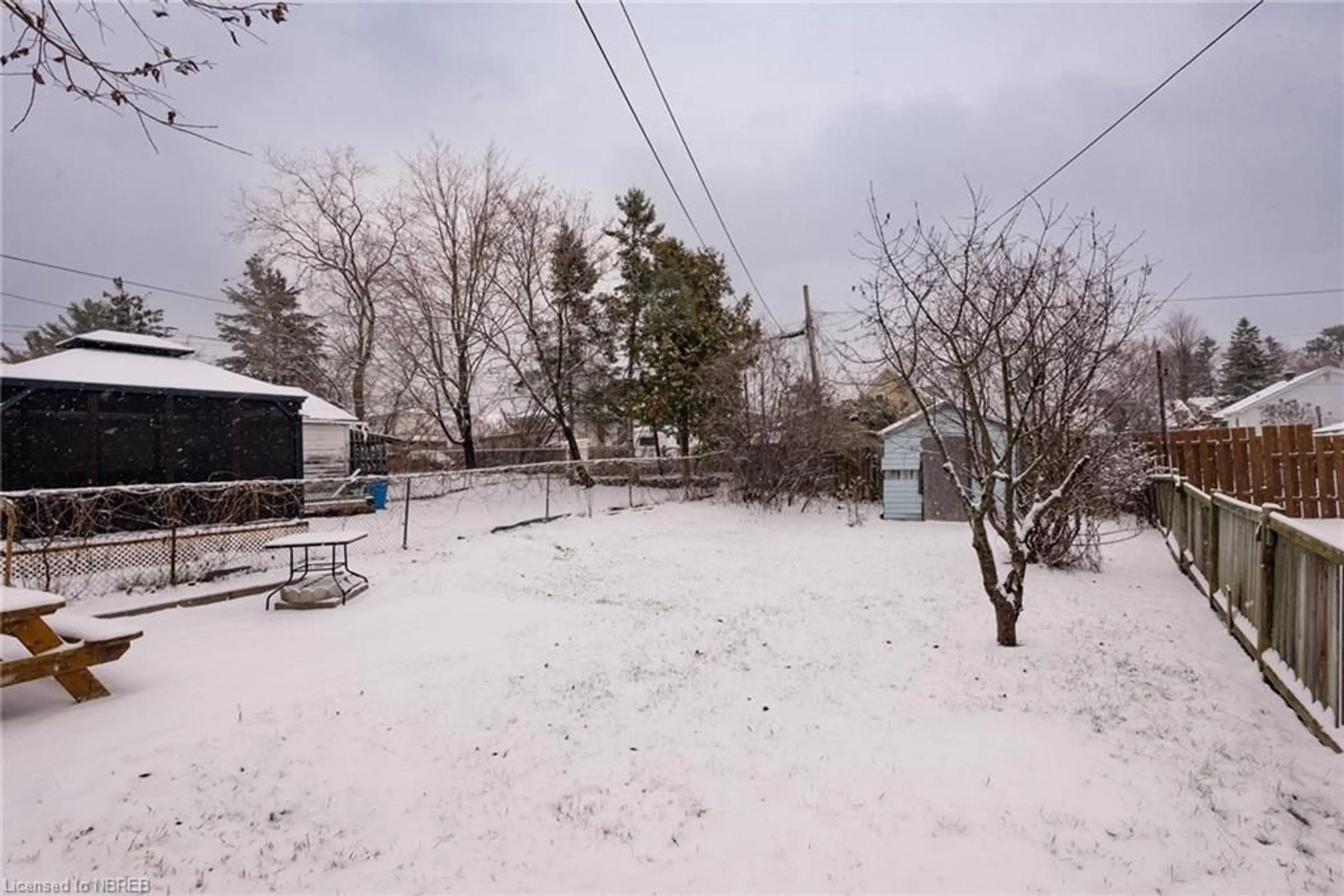 Shed for 344 Duke St, North Bay Ontario P1B 6G1