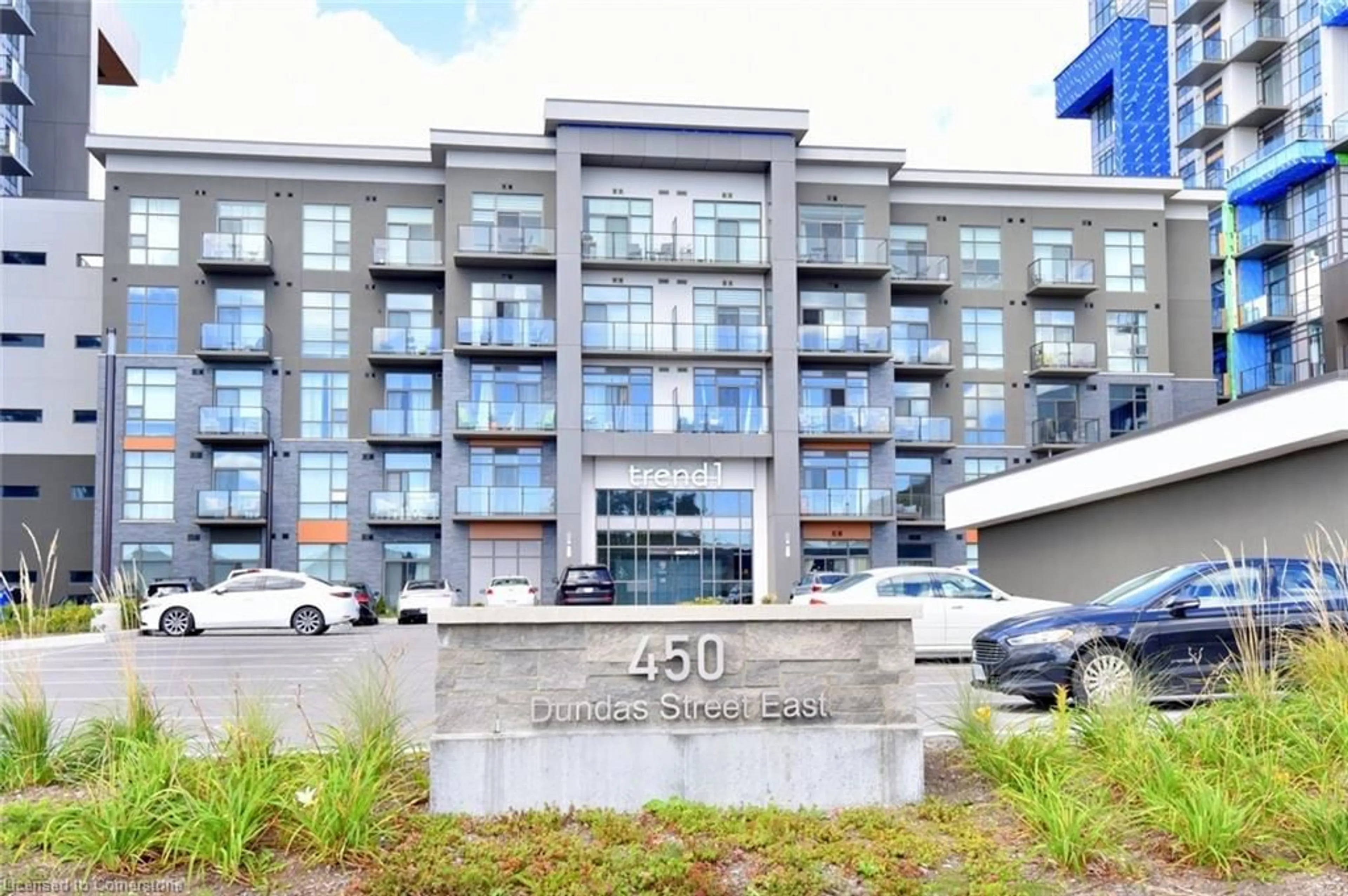 A pic from exterior of the house or condo, the front or back of building for 450 Dundas St #707, Waterdown Ontario L8B 1Z2