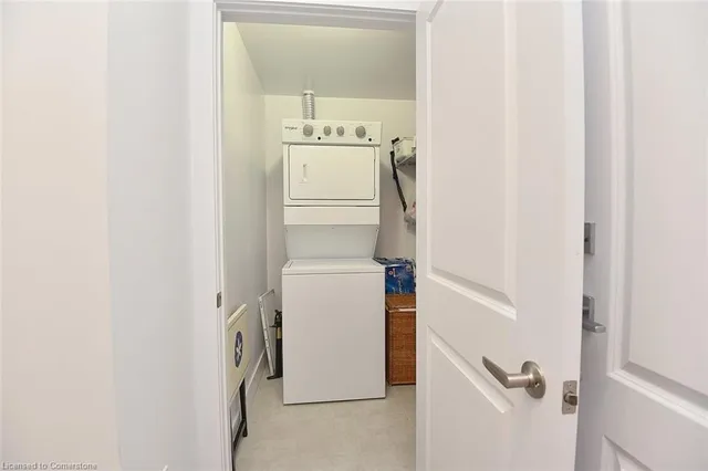 Additional property image - 450 Dundas St Unit 707