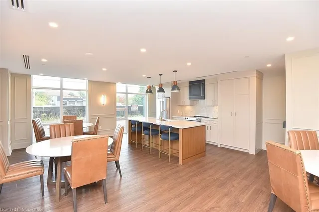 Additional property image - 450 Dundas St Unit 707