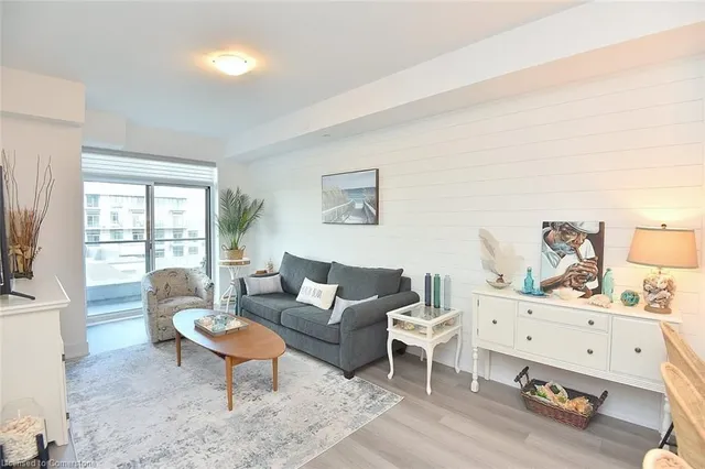 Additional property image - 450 Dundas St Unit 707