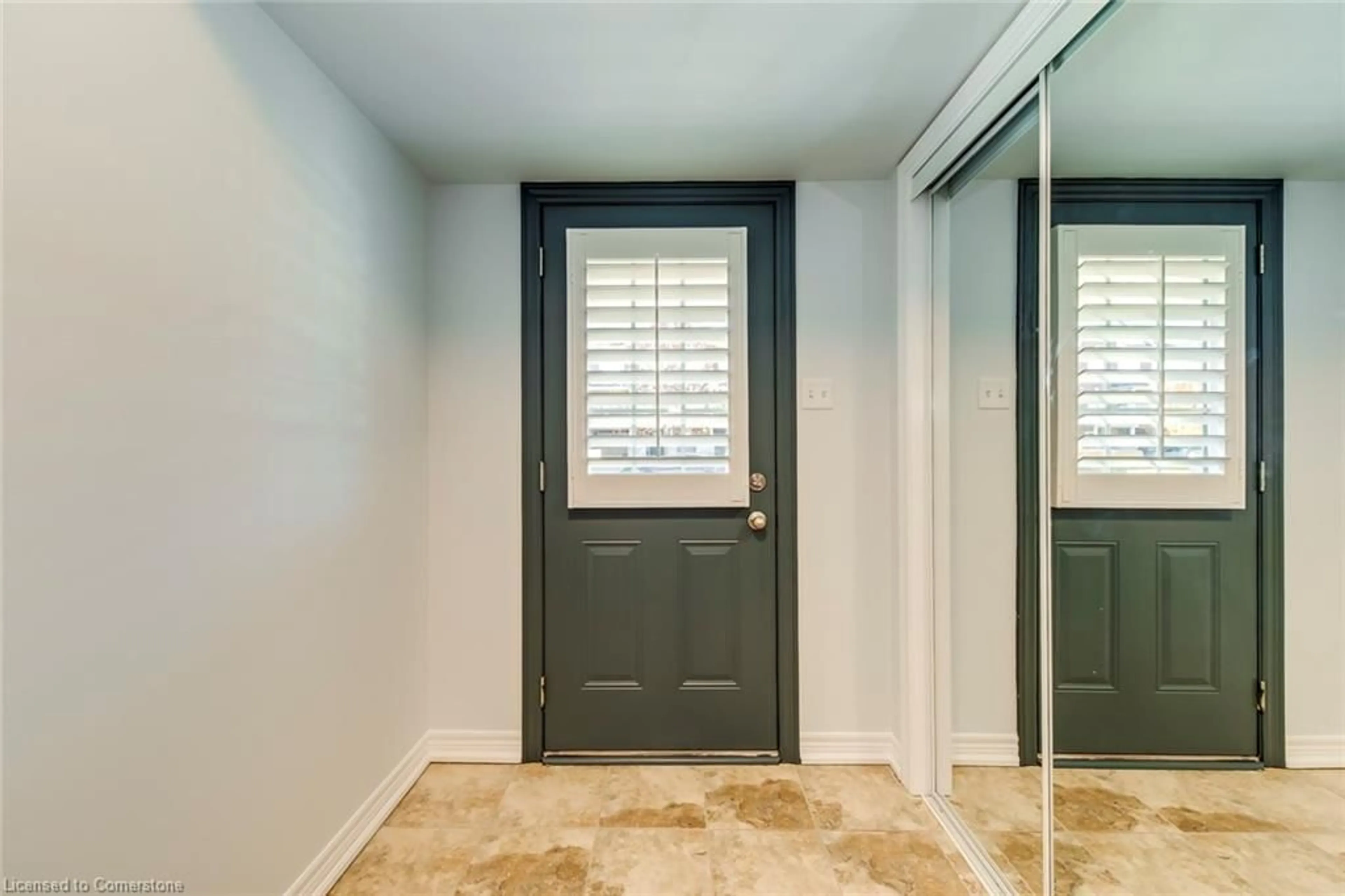 Indoor entryway, wood floors for 44 Nisbet Blvd, Waterdown Ontario L8B 0S9