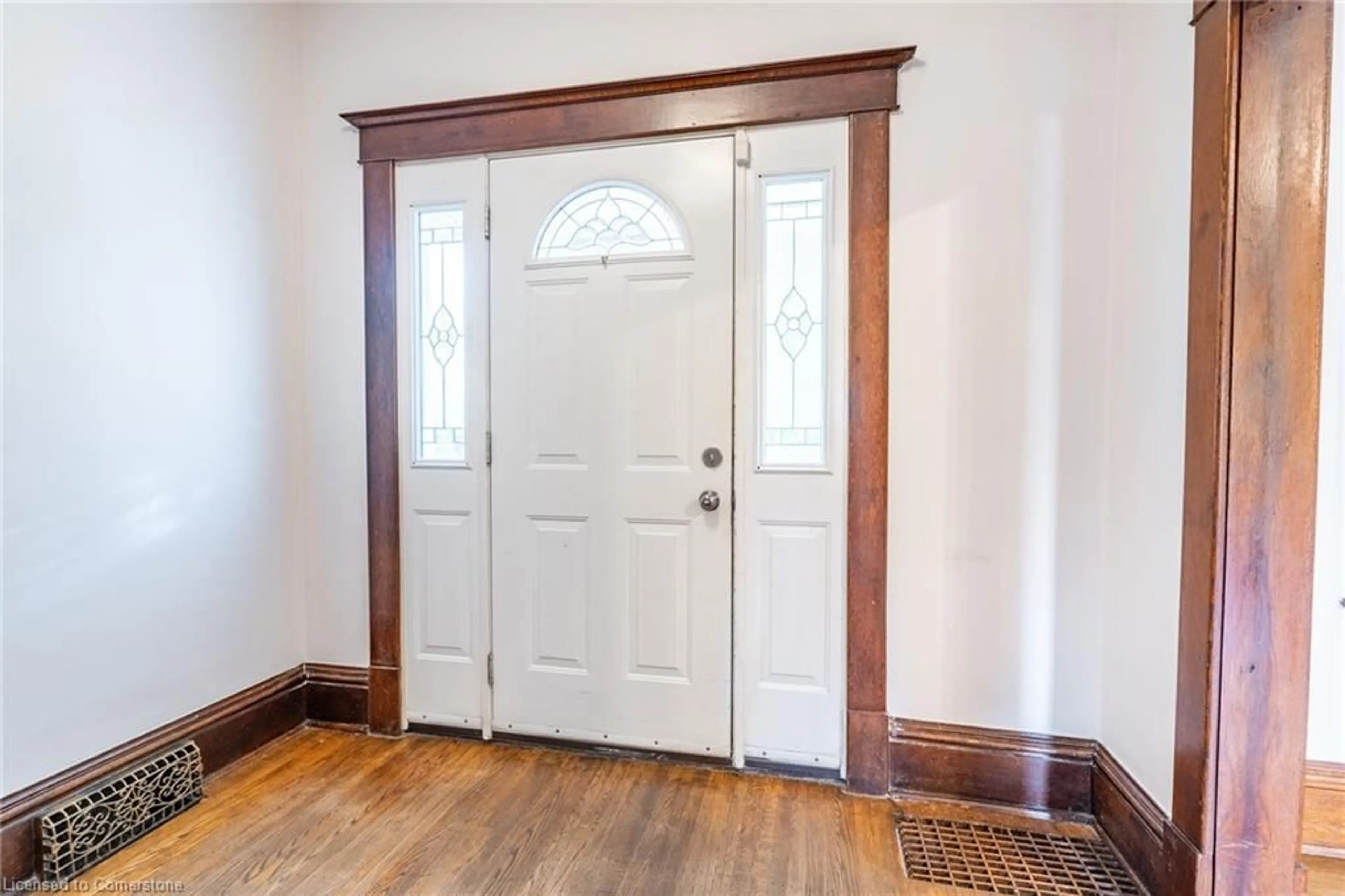 Indoor entryway, wood floors for 26 Ontario Ave, Hamilton Ontario L8N 2X2