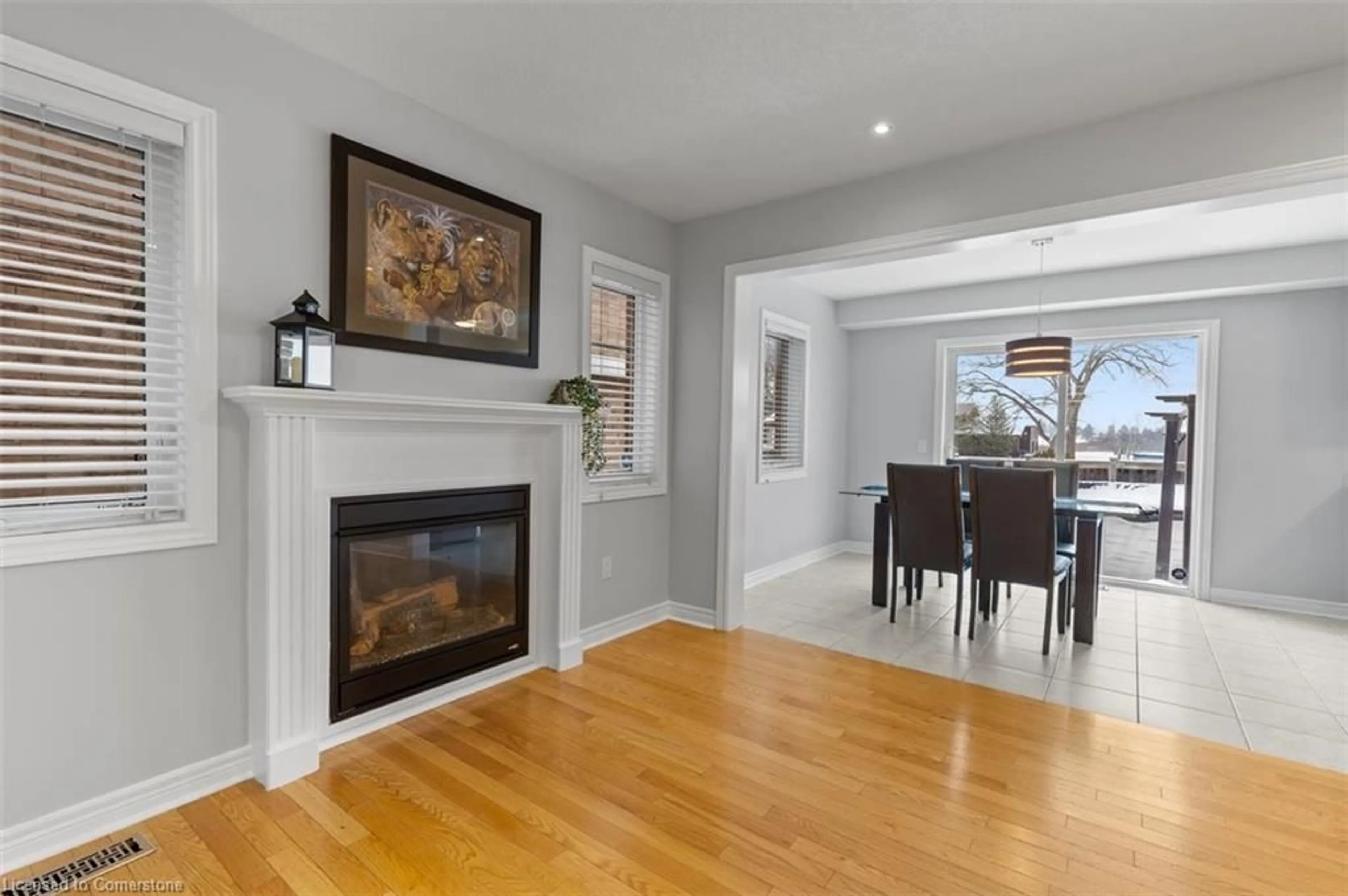 Living room, wood floors for 605 Baldwin Cres, Woodstock Ontario N4T 0G5