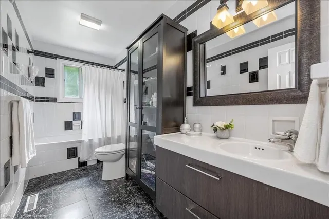 Additional property image - 365 Eleanor Pl