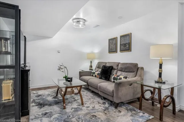 Additional property image - 365 Eleanor Pl
