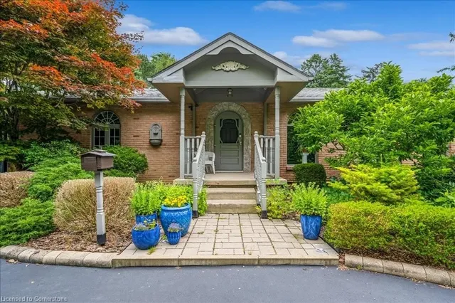 Additional property image - 365 Eleanor Pl