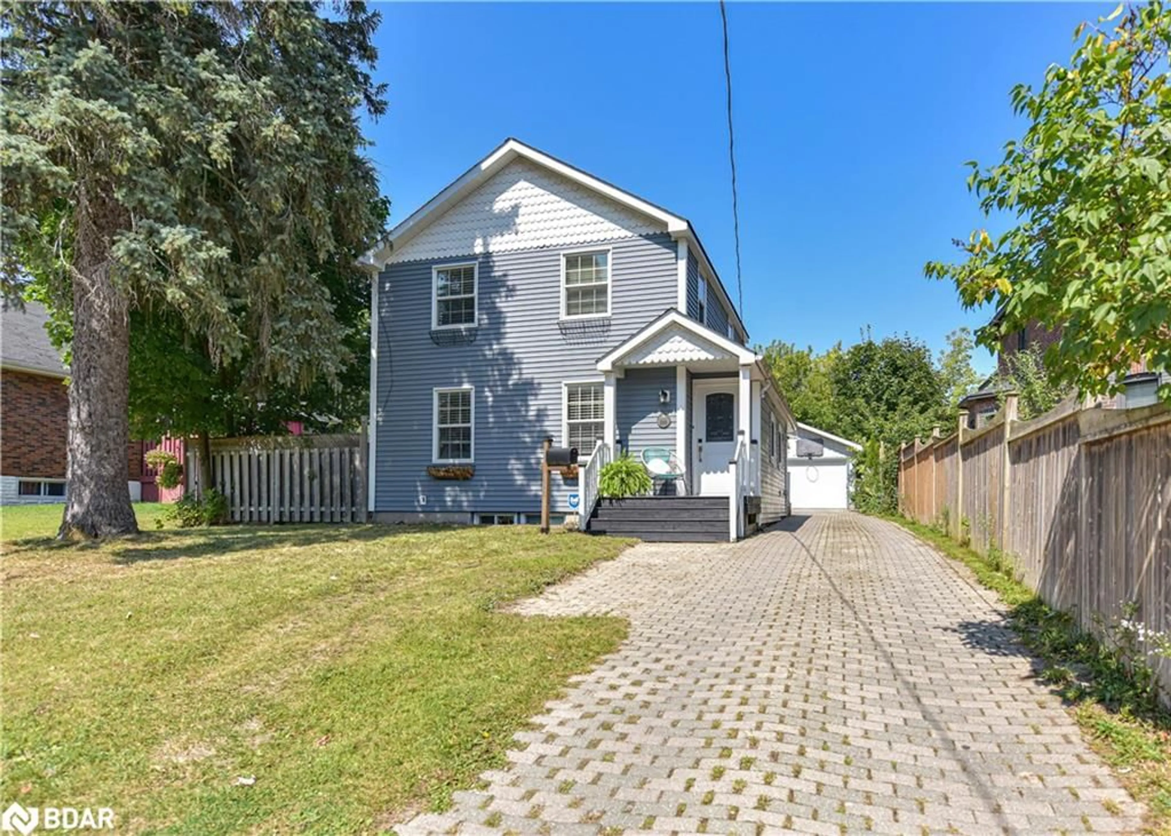 Frontside or backside of a home, cottage for 188 Nottawasaga St, Orillia Ontario L3V 3K1