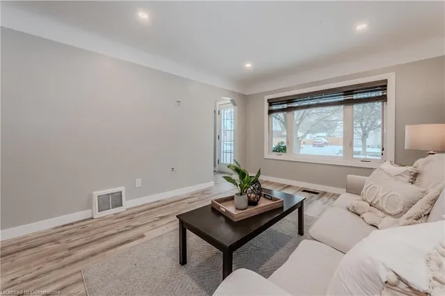 Additional property image - 196 Edwin St