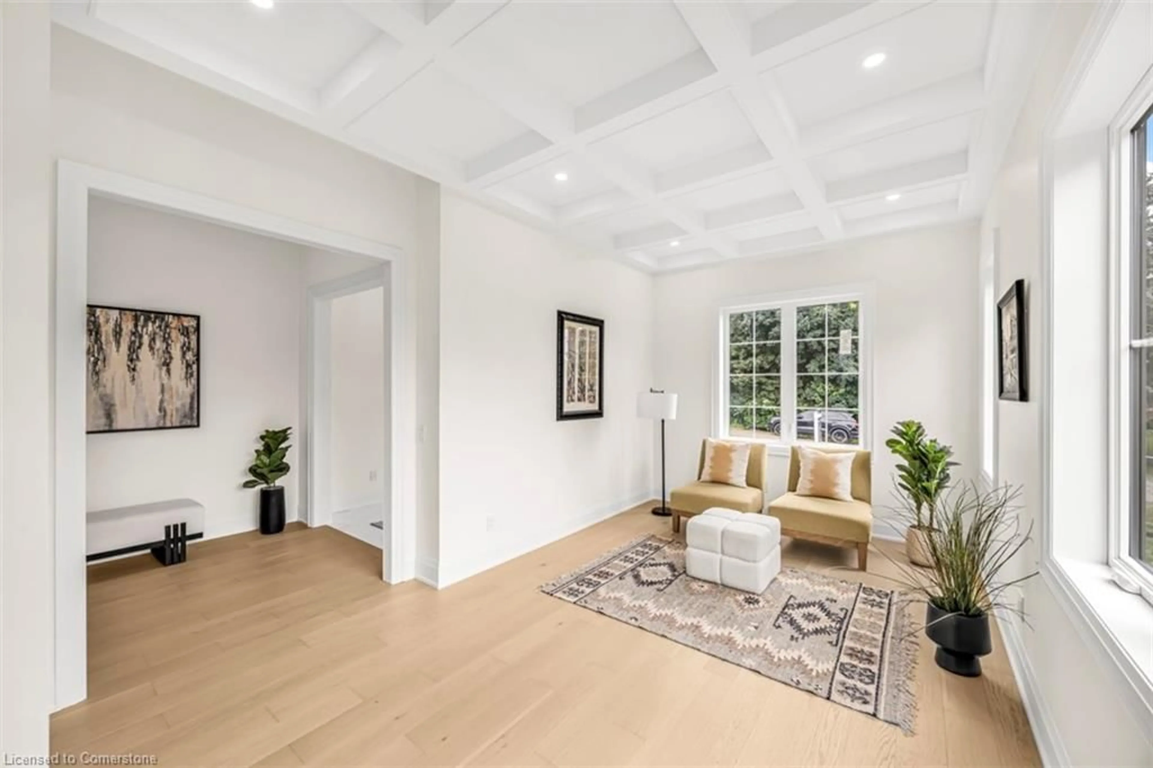 Indoor entryway, wood floors for 63 Brian Blvd, Waterdown Ontario L8B 0C7