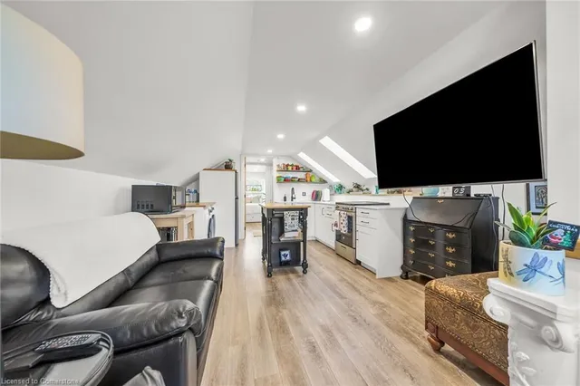 Additional property image - 73 Valley Rd