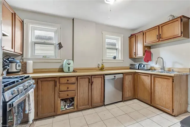 Additional property image - 110 Paling Ave