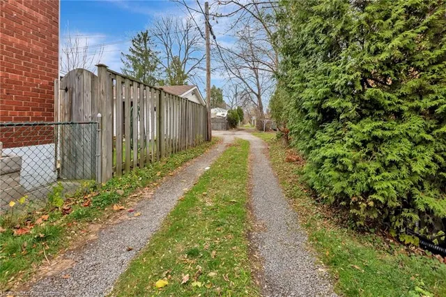 Additional property image - 110 Paling Ave