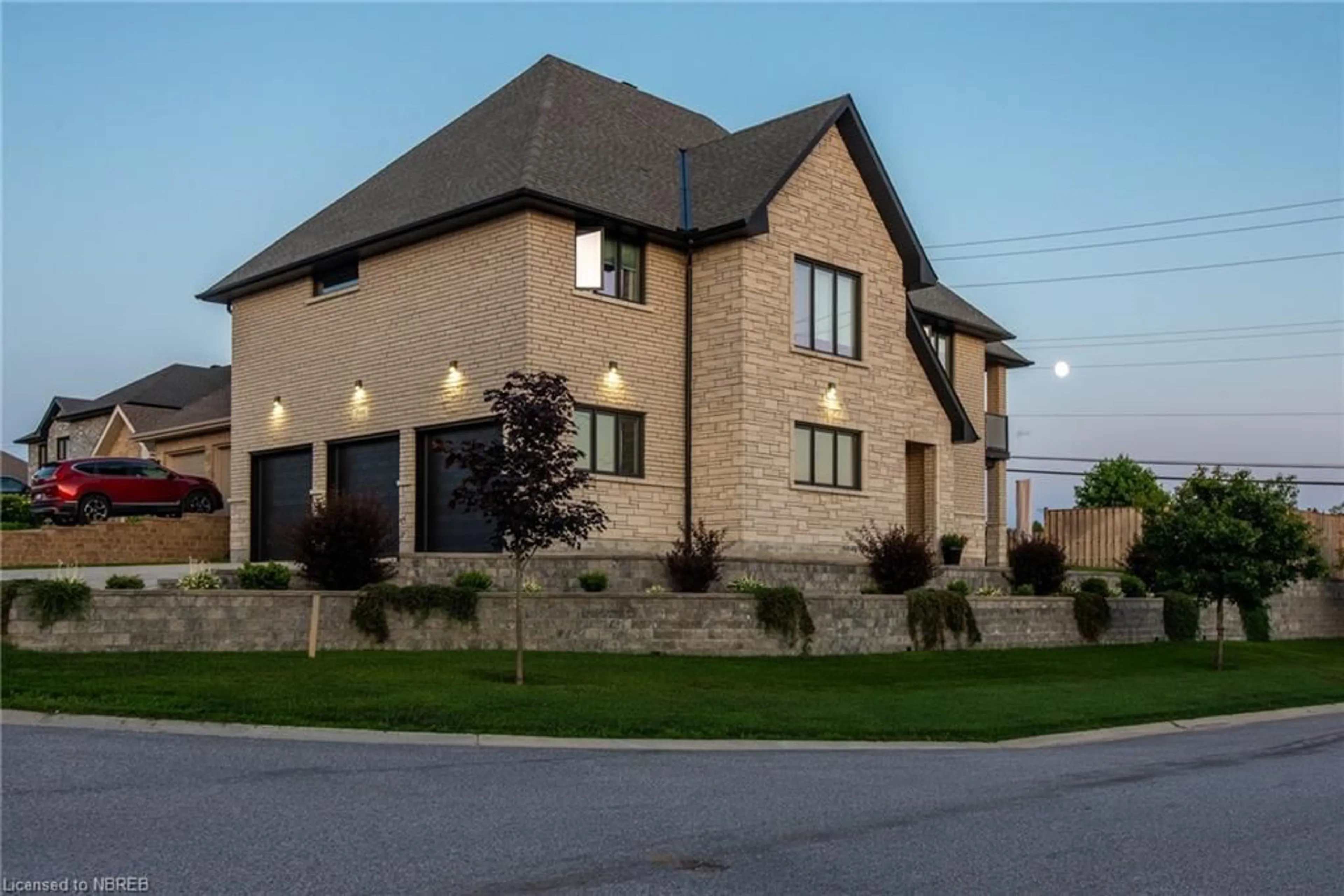 Frontside or backside of a home, the front or back of building for 5 Zephyr Hts, North Bay Ontario P1B 8G2