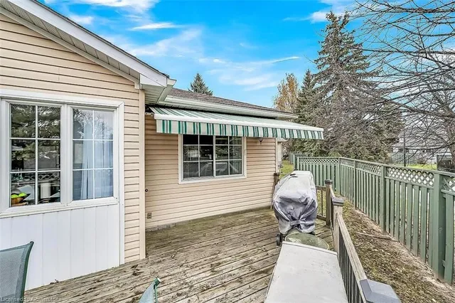 Additional property image - 376 Silverbirch Blvd