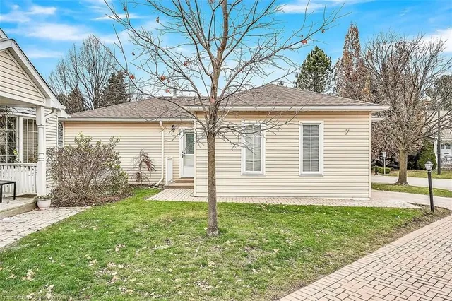 Additional property image - 376 Silverbirch Blvd