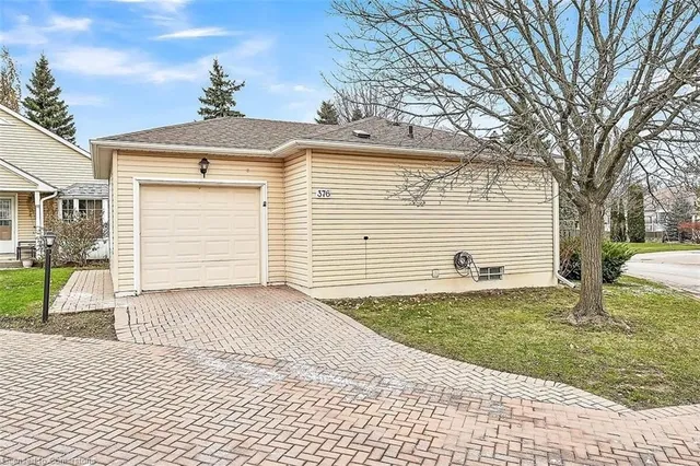 Additional property image - 376 Silverbirch Blvd