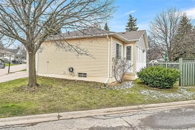 Additional property image - 376 Silverbirch Blvd