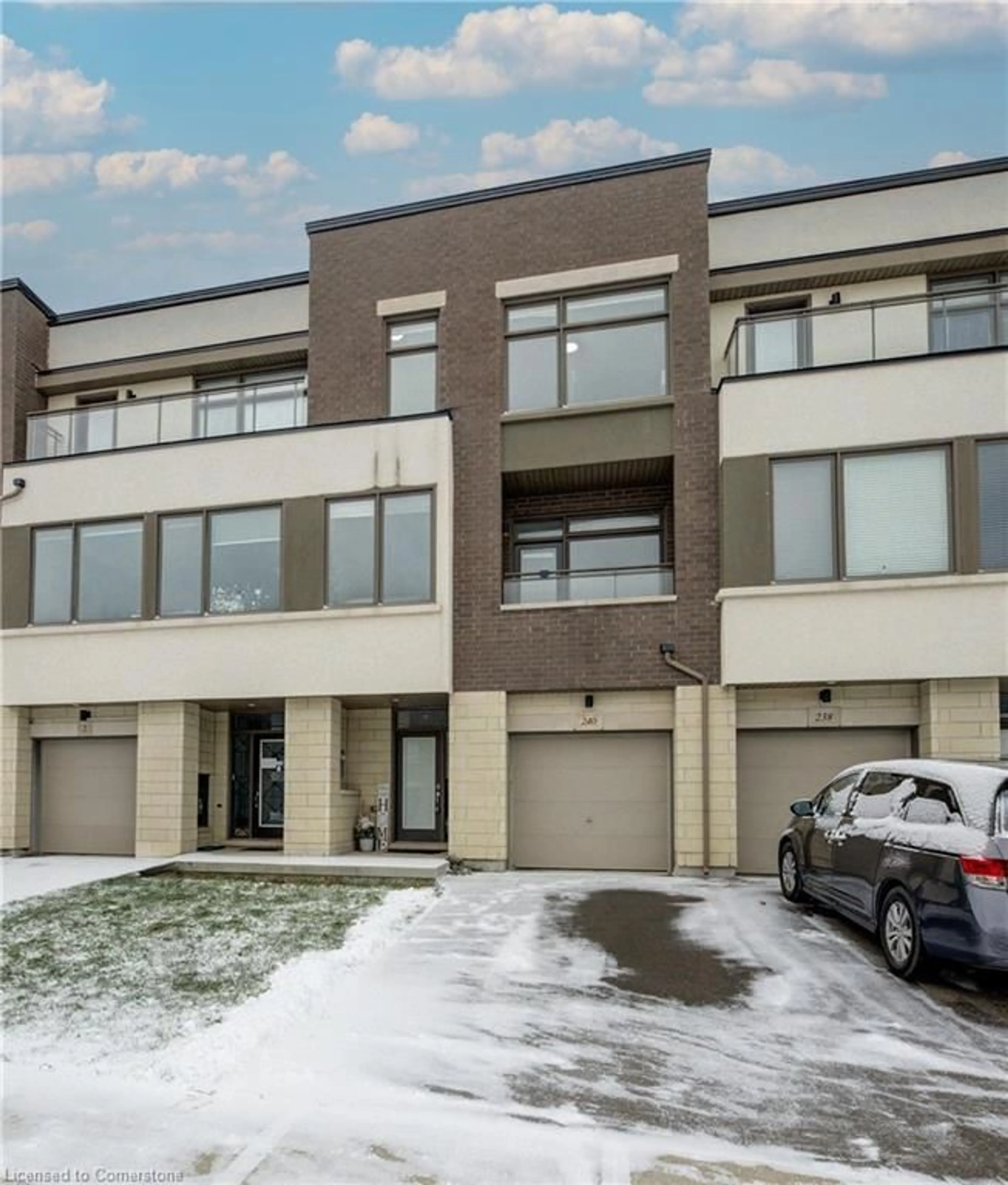 A pic from exterior of the house or condo, the front or back of building for 240 Wheat Boom Dr, Oakville Ontario L6H 0P4