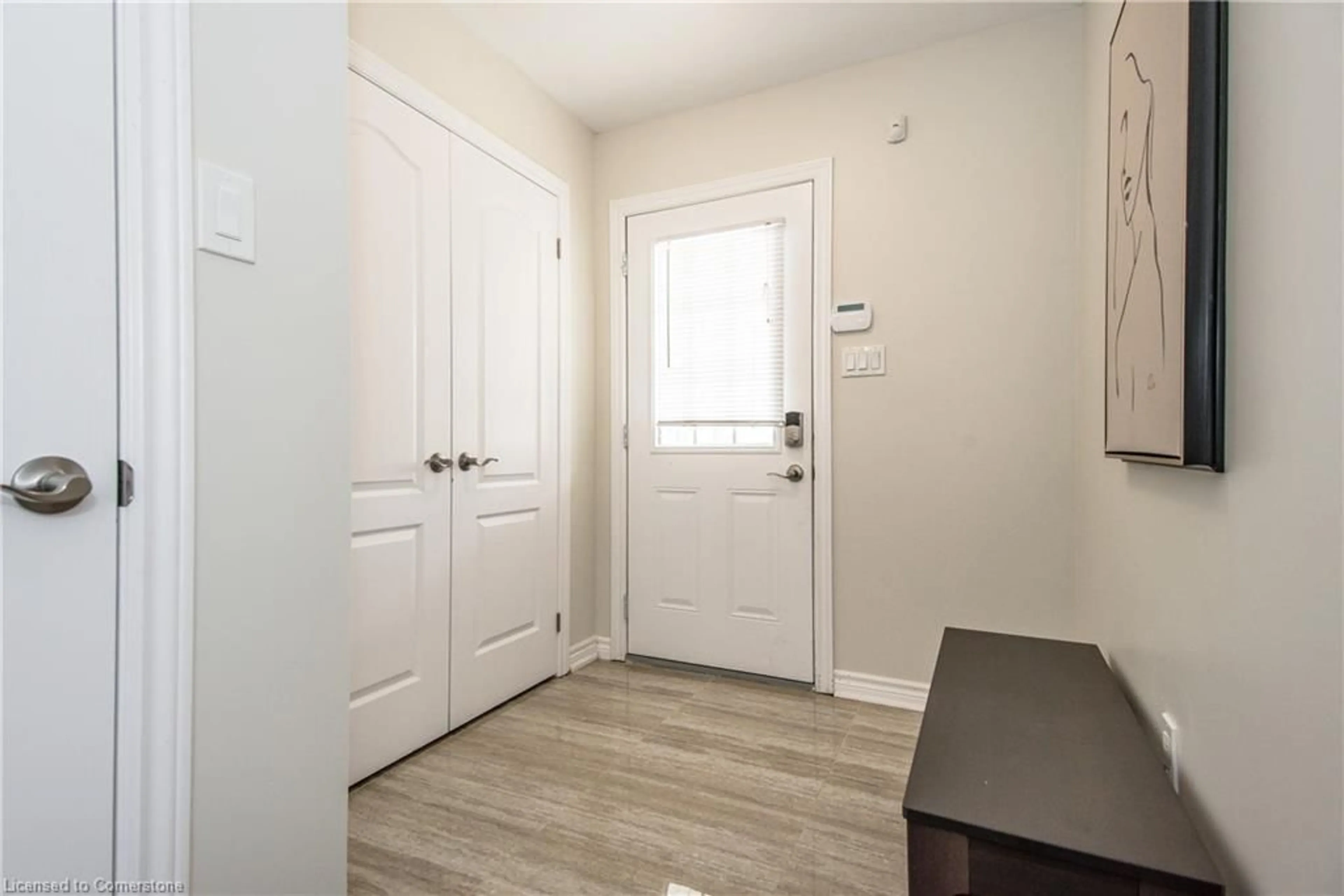 Indoor entryway, wood floors for 420 Linden Dr #38, Cambridge Ontario N3H 0C6