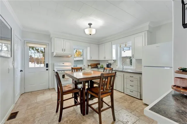 Additional property image - 25 Barnabas St