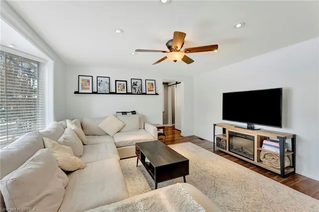 Additional property image - 25 Barnabas St