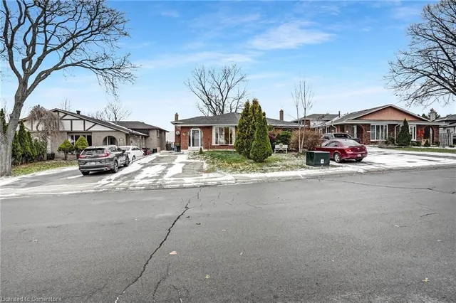 Additional property image - 82 Guildwood Dr