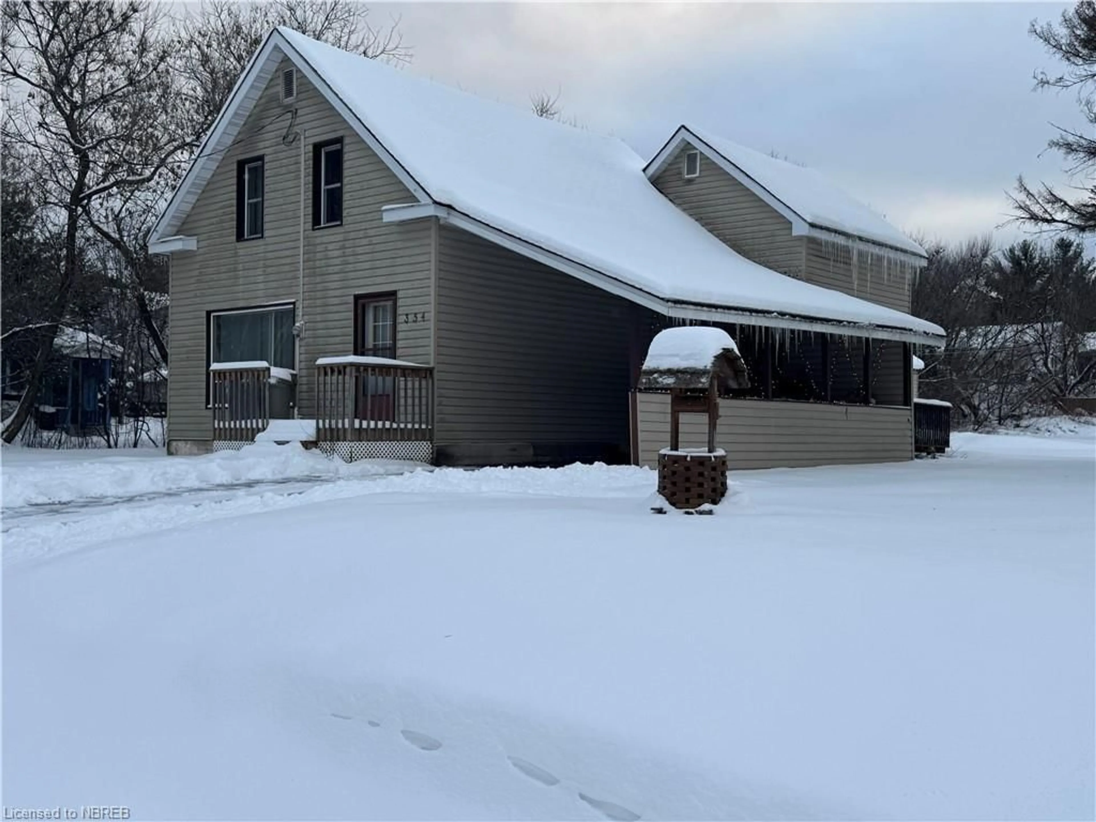 Frontside or backside of a home, the front or back of building for 354 Poplar St, Mattawa Ontario P0H 1V0