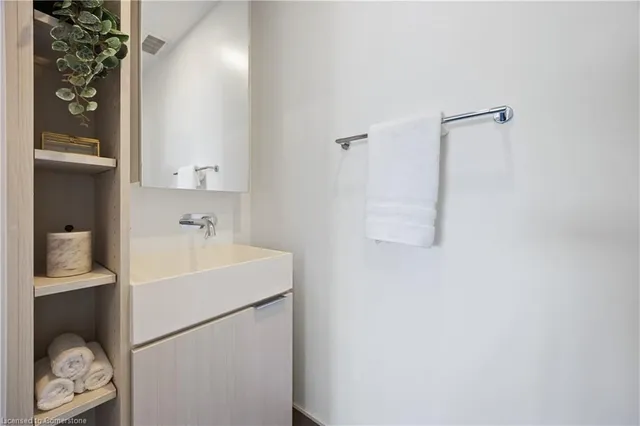Additional property image - 370 Martha St Unit 2309