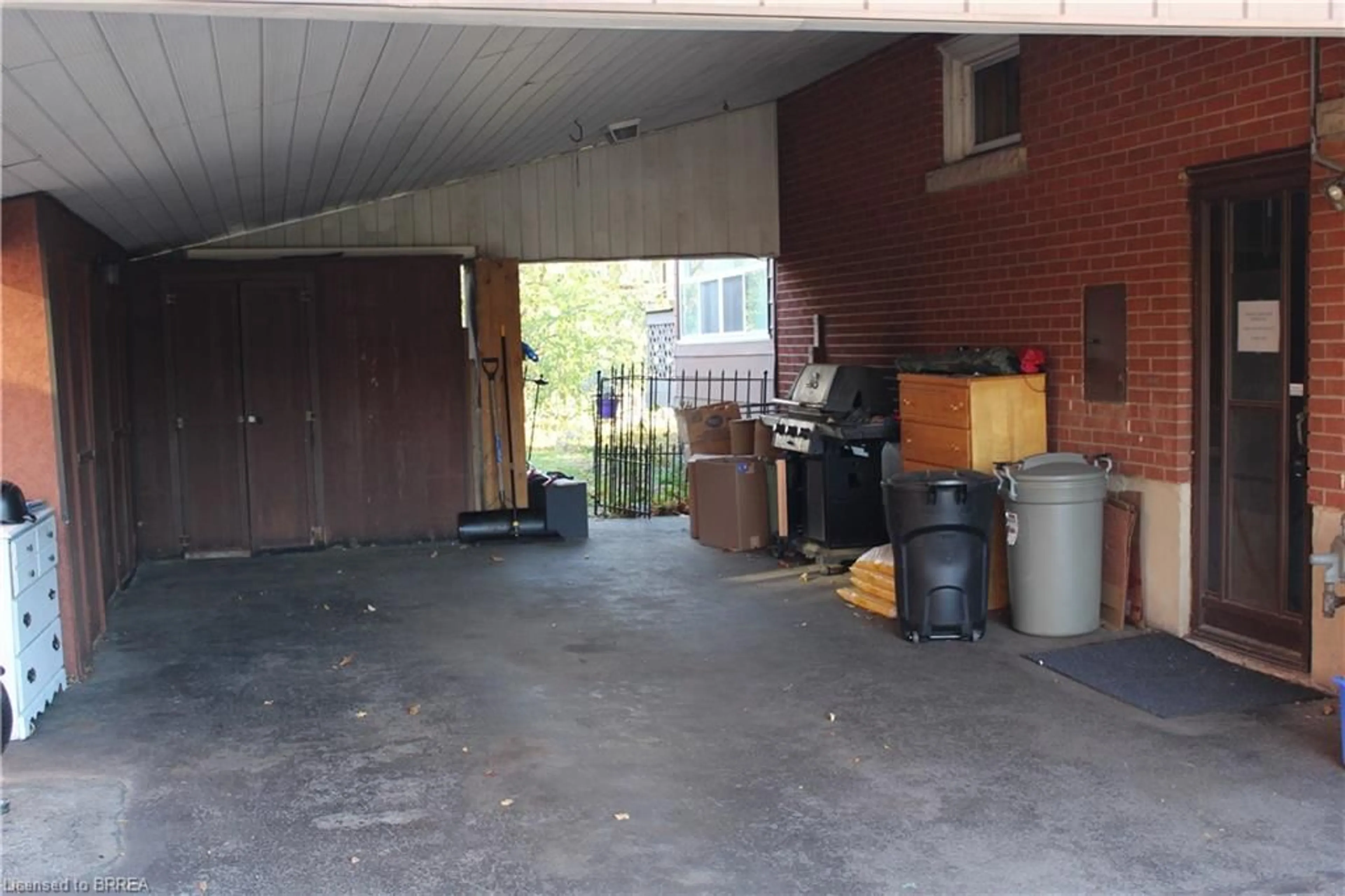 Indoor garage for 229 West 33rd St, Hamilton Ontario L9C 5J7