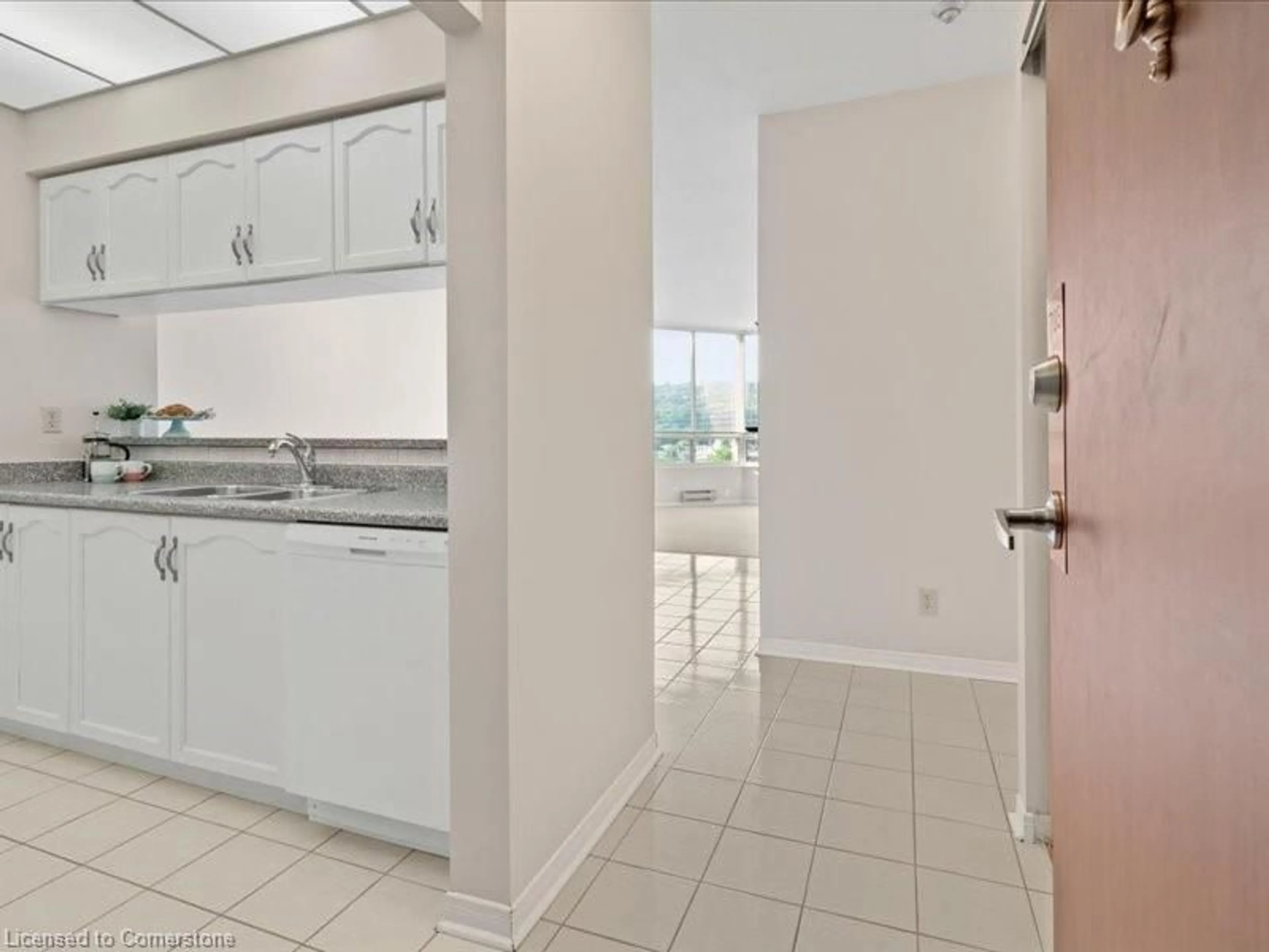 Standard kitchen, not visible floor, the street view for 495 8 Hwy #703, Stoney Creek Ontario L8G 5E1