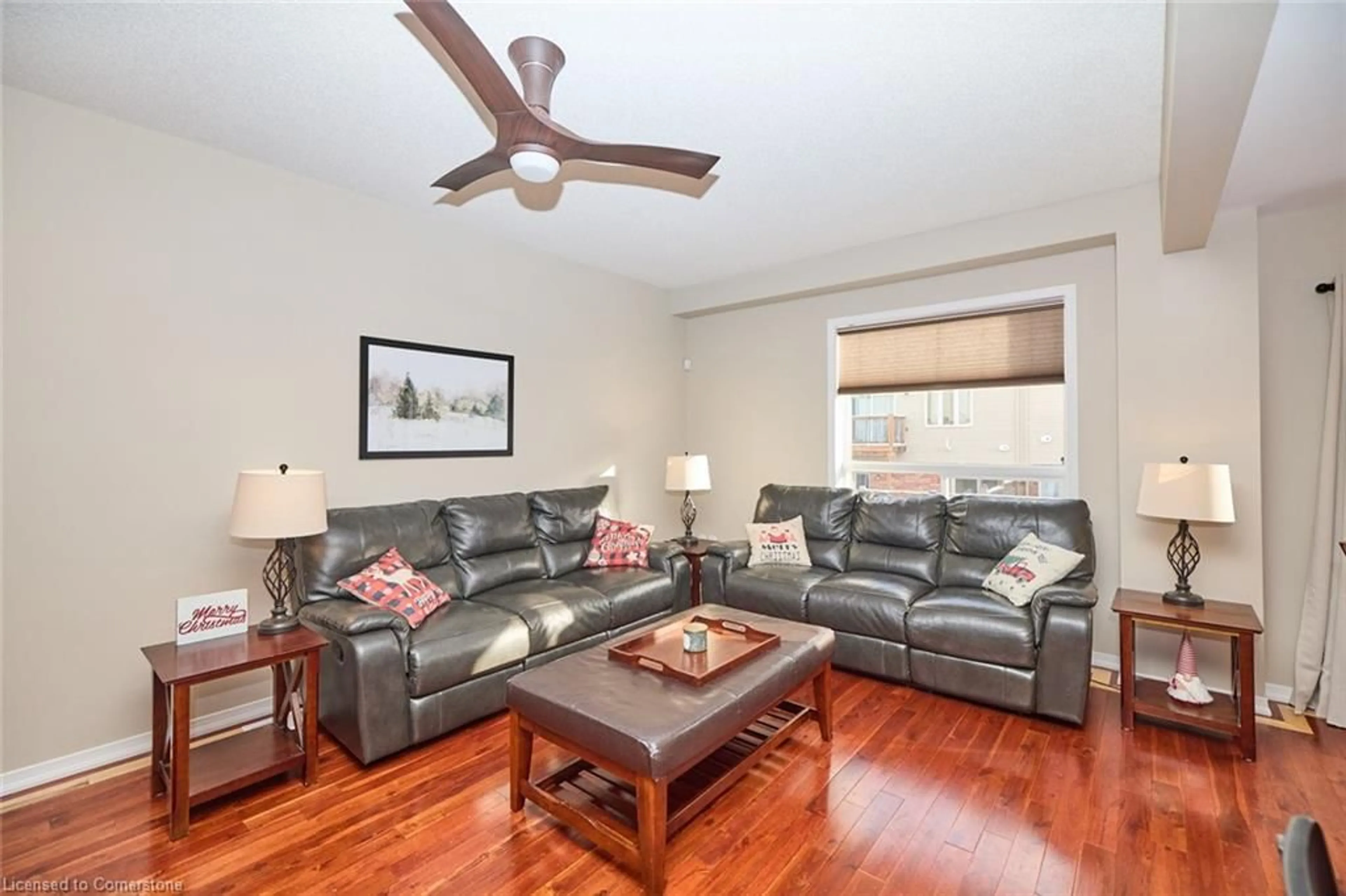 Living room, wood floors for 5059 Alyssa Dr, Beamsville Ontario L3J 1W8