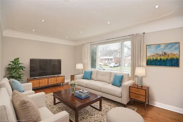 Additional property image - 47 East 35th St