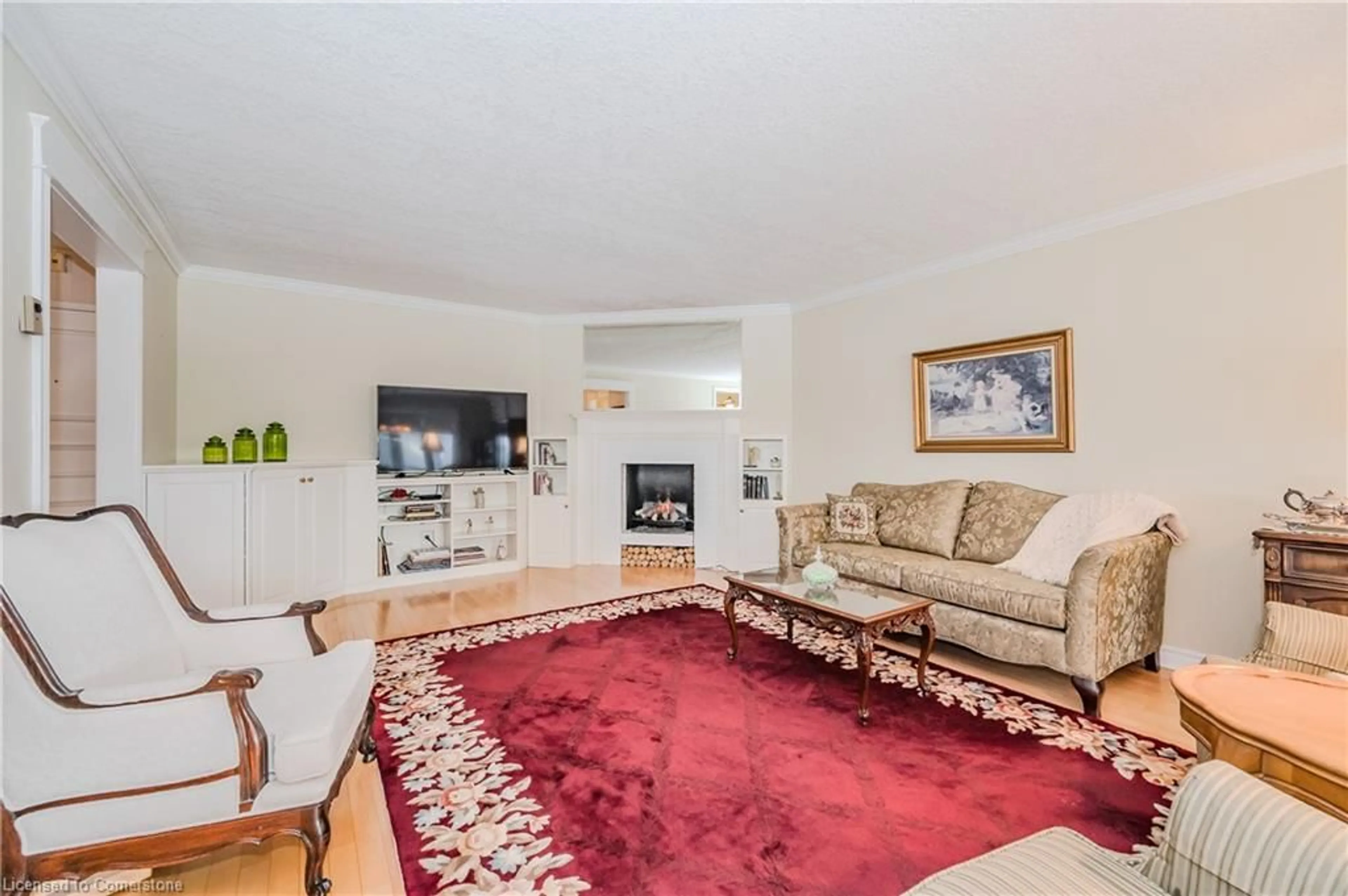 Living room, carpet floors for 43 Caroline St #302, Waterloo Ontario N2L 2Y5