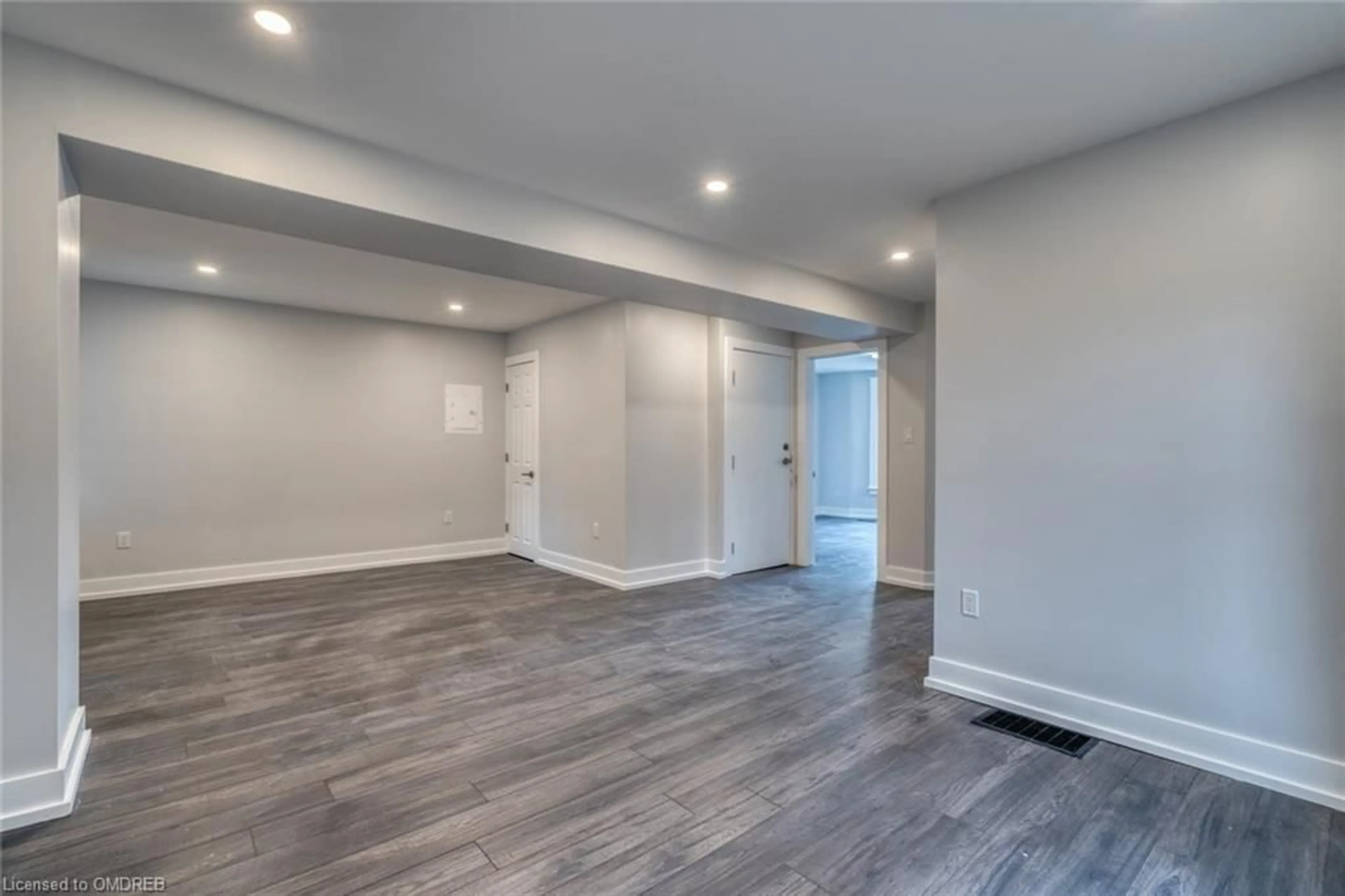 A pic of a room, wood floors for 112 Leinster Ave, Hamilton Ontario L8M 3A5