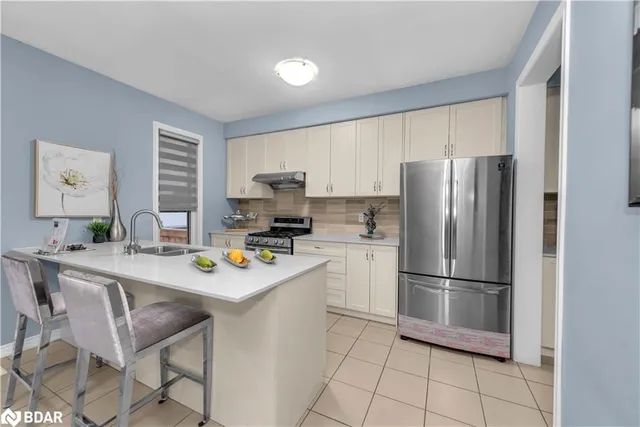 Additional property image - 10 Fruitvale Circle Cir