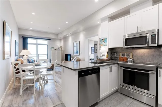 Additional property image - 35 Southshore Cres Unit 404