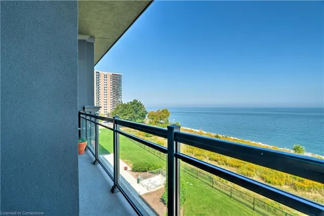 Additional property image - 35 Southshore Cres Unit 404