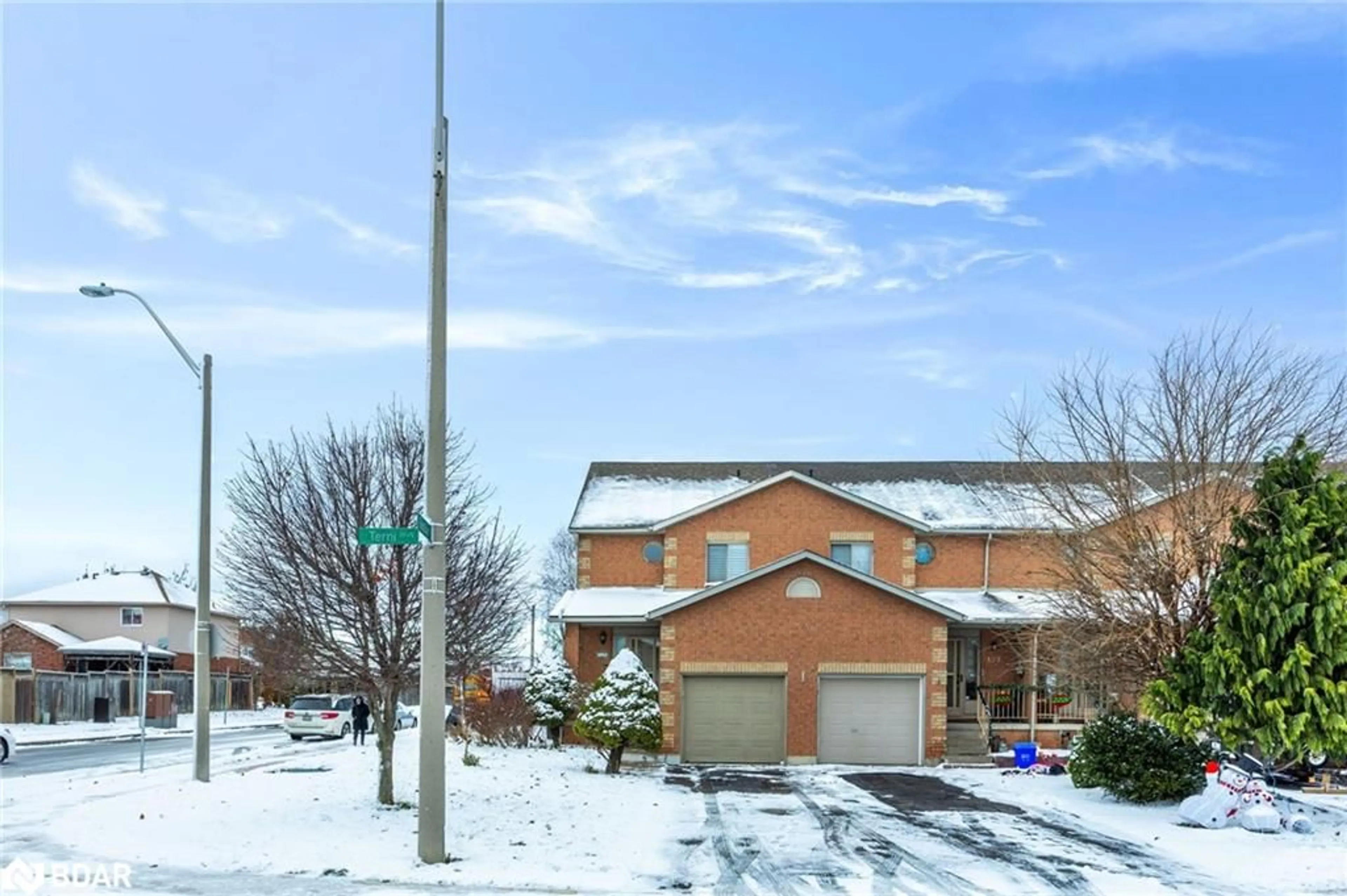 A pic from exterior of the house or condo, the street view for 125 Terni Blvd, Hamilton Ontario L8W 3W4