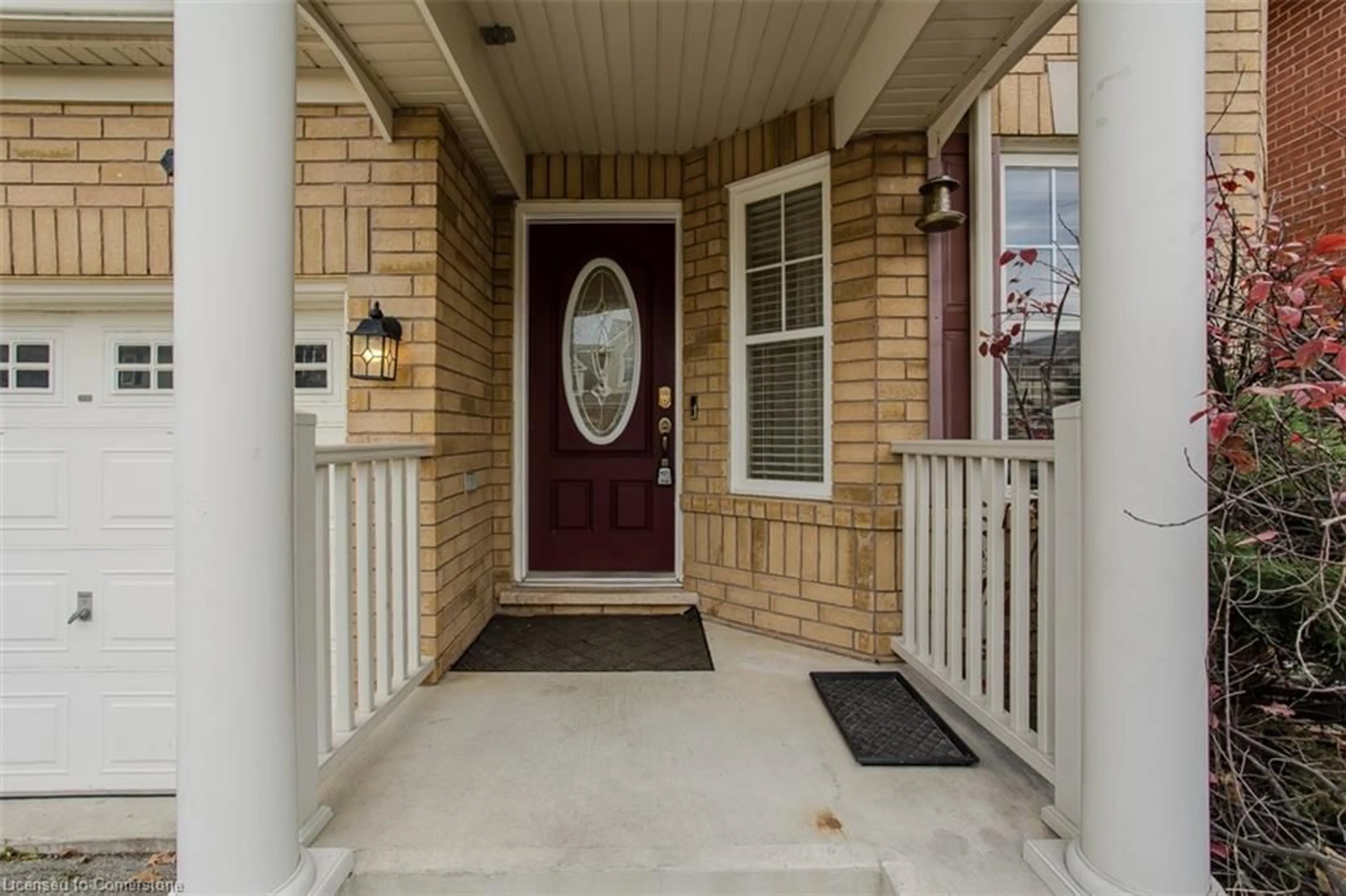 Indoor entryway, wood floors for 264 Wise Cross, Milton Ontario L9T 0N9