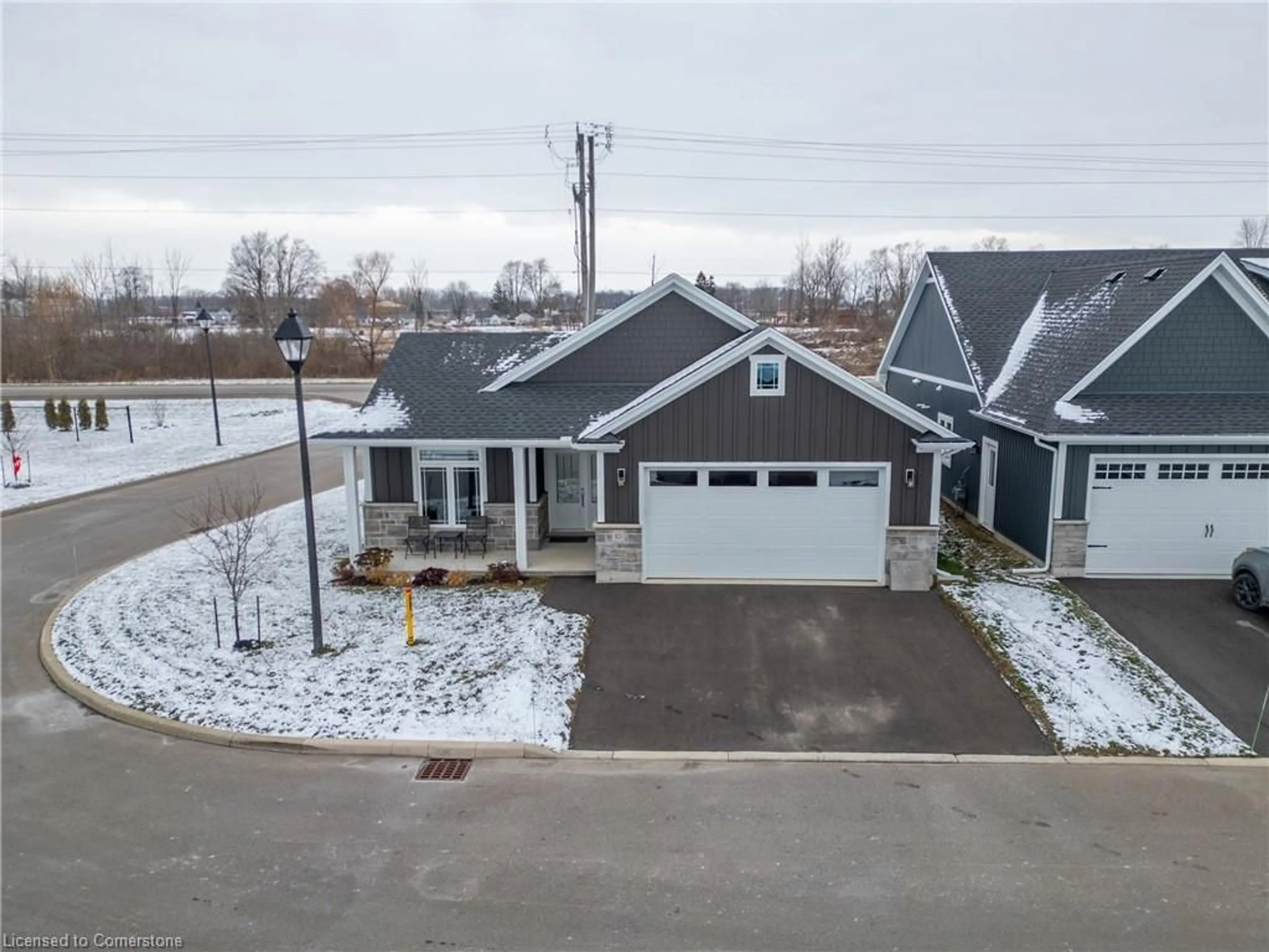 A pic from outside/outdoor area/front of a property/back of a property/a pic from drone, street for 740 Main St #10, Dunnville Ontario N1A 0B3