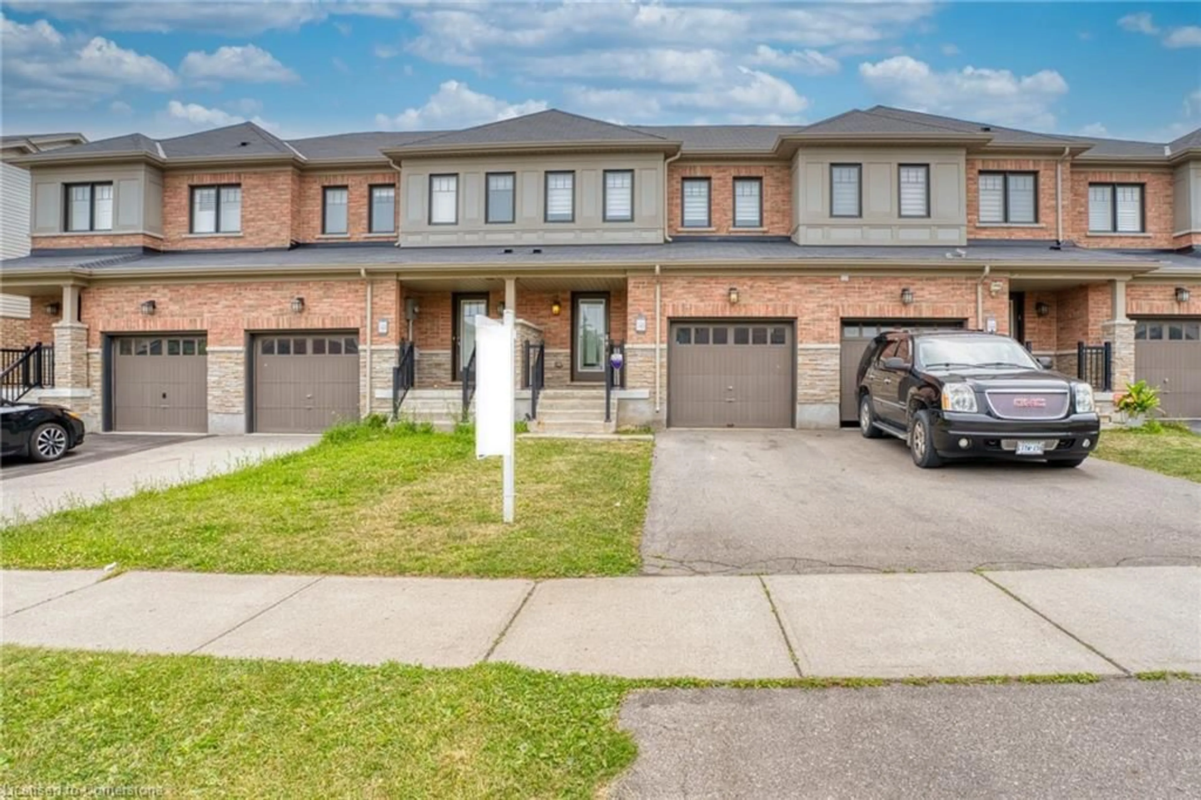 A pic from exterior of the house or condo, the street view for 146 Crafter Cres, Stoney Creek Ontario L8J 0H8